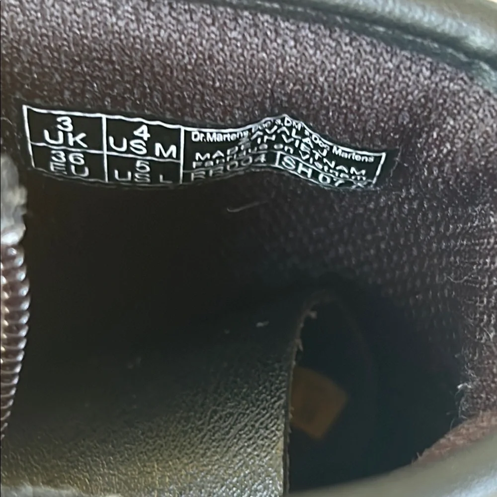 DR. MARTENS 1460 Youth Combat Boots